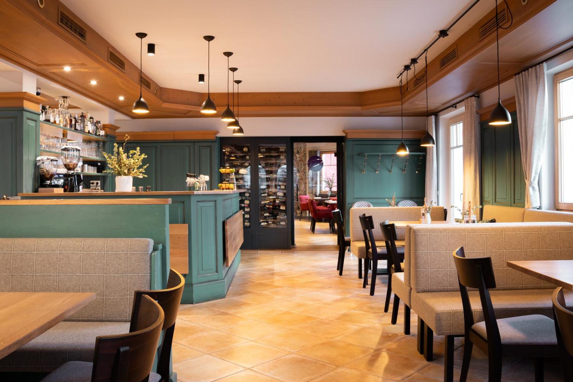 Hotel Weisser Baer Sankt Wolfgang im Salzkammergut ภายนอก รูปภาพ